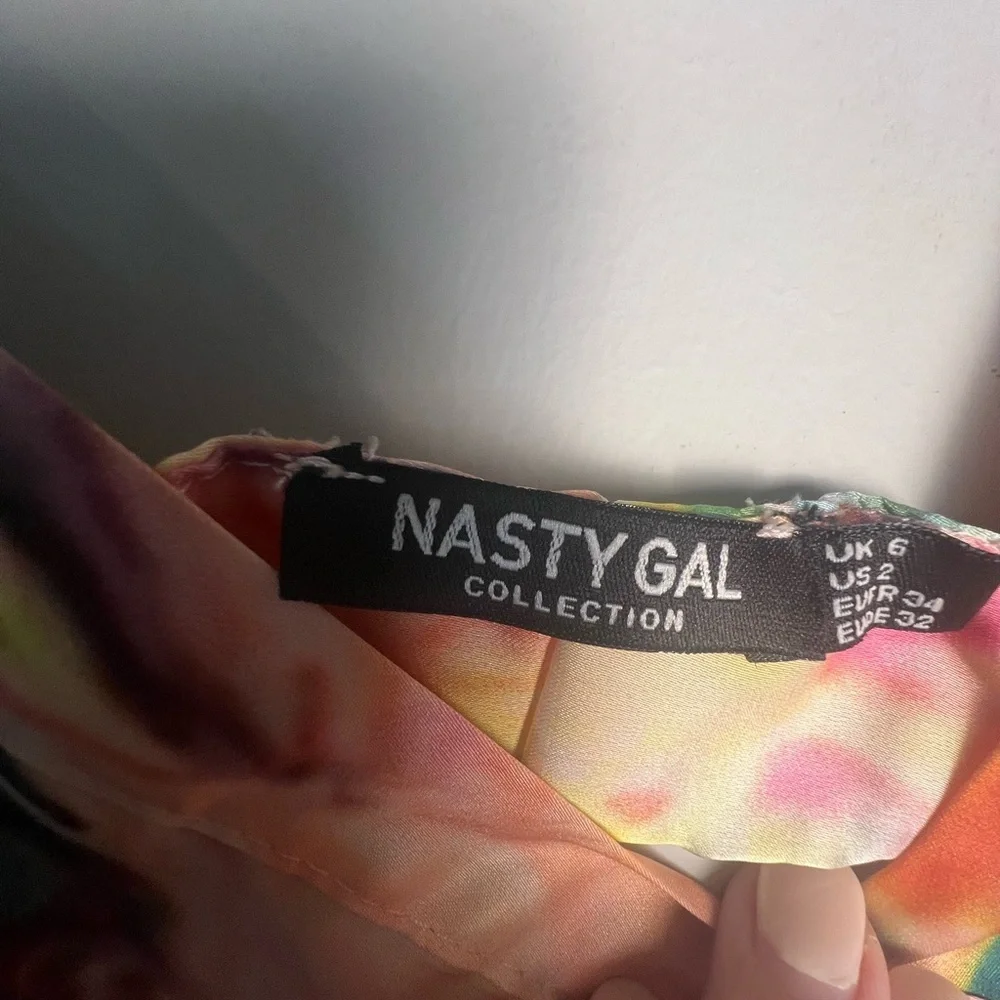 Nasty Gal Multicolor Marble Bralette and Shorts - Picture 4 of 6